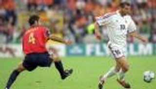 جوارديولا عن زيدان: مدرب عظيم..  ولاعب فذ