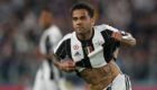 ألفيس يحدد شرطا وحيدا للاستمرار مع يوفنتوس