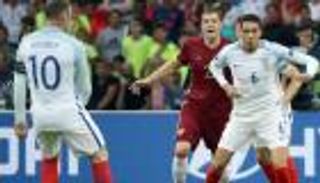 سمولينج يأمل في عودة روني لمنتخب انجلترا