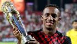 الفيفا يهنئ نجم الإمارات بعيد ميلاده