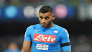 وكيل رونالدو يؤجل تجديد غلام مع نابولي