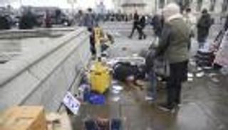 الشرطة البريطانية: مهاجمو جسر لندن حاولوا استئجار شاحنة لوري