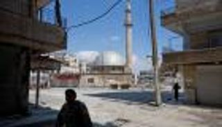 إيران تفتح مسارا بريا يربطها بدمشق وحزب الله والمتوسط