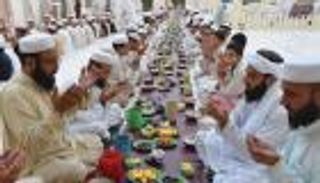 رمضان فرنسا.. إفطارات جماعية ومأكولات "حلال"