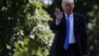  ترامب يزور بولندا في يوليو