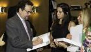 أمسية ثقافية تجمع خبراء المجوهرات في العالم بالتعاون مع "سوذبيز"