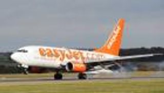 "قنبلة".. كلمة تحول مسار طائرة من لندن إلى ألمانيا