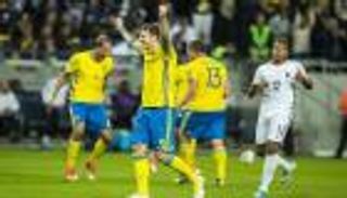 يونايتد يعلن التعاقد مع ليندلوف الأربعاء