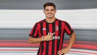 سيلفا ثاني أغلى لاعب في تاريخ ميلان