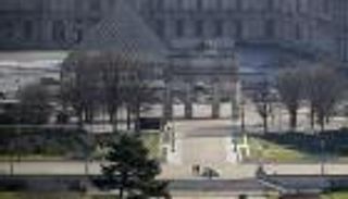 فرنسا تعتزم غلق مفاعلات نووية