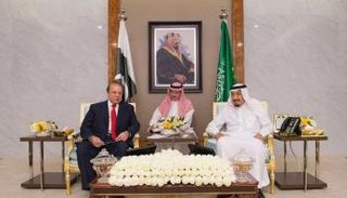  الملك سلمان بن عبدالعزيز آل سعود ورئيس وزراء باكستان
