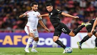 جمهور الإمارات يهاجم اللاعبين