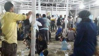 إفطار فاسد يصيب مئات النازحين من الموصل بالتسمم ويودي بحياة اثنين