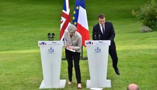 ماكرون وماي