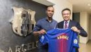 أبيدال سفيرا جديدا لبرشلونة