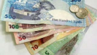 البنوك القطرية ترفع سعر الفائدة على الودائع لجذب الدولارات