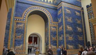 بوابة عشتار إحدى أشهر معالم متحف "البرجامون" الألماني