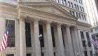 المركزي الأمريكي يقلص من حيازته للسندات 