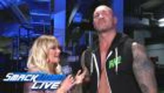 راندي أورتن يفحم ماهال برد ناري