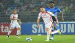 تعاطف جماهيري مع السايحي بعد انتقاده رئيس الاتحاد التونسي 