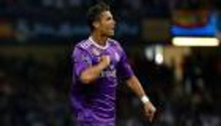 5 أسباب تدفع رونالدو لطلب مغادرة ريال مدريد