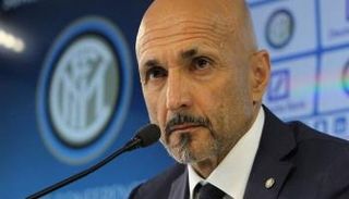 سباليتي يكشف عن خطته الدفاعية مع إنتر