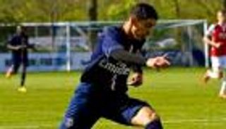 سان جيرمان يتعاقد مع موهبة الجزائر الشابة