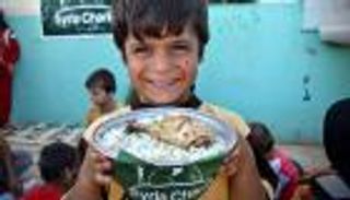 خيمة رمضانية مجانية تنتظر لاجئي مخيم كاليه الفرنسي