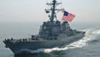 7 مفقودين في اصطدام مدمرة أمريكية بسفينة فلبينية