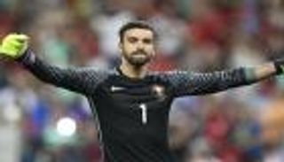 حارس البرتغال: رونالدو قدوة كبيرة لنا جميعا