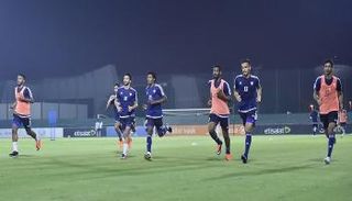 الأبيض الأوليمبي يكثف استعداداته لآسيا