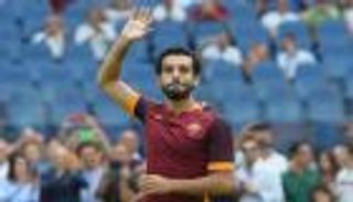 إعلامي إيطالي يهنئ جماهير روما بـ"صلاح الجزائري"