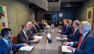 عبد الله بن زايد يلتقي وفد الخارجية النرويجية