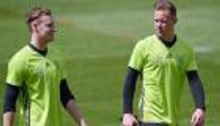 "فراشات المعدة" تشعل صراع حراسة مرمى ألمانيا 