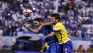 أوفيني يؤكد استمراره مع النصر ويبرئ ماميتش