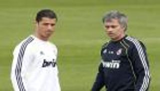 مورينيو يرفض عودة رونالدو ليونايتد