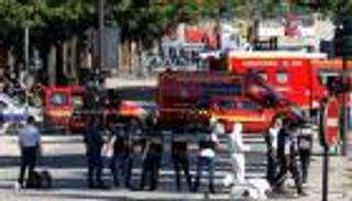 مفاجأة .. منفذ هجوم الشانزليزيه كان يحمل ترخيص سلاح 