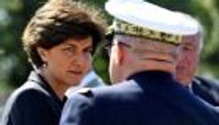 تحقيق يدفع وزيرة دفاع فرنسا للاستقالة خوفا على صورة جيشها