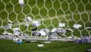 جمهور ميلان يكشف سر الهجوم على دوناروما مع إيطاليا