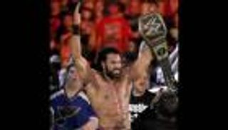 المهراجا يحافظ على لقبه بالفوز على راندي أورتن