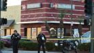 طعن شرطي أمريكي في مطار فلينت.. وترجيح العمل الإرهابي