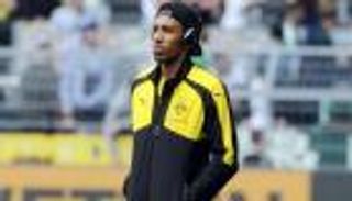 دورتموند يمنح أوباميانج مهلة لتحديد مصيره