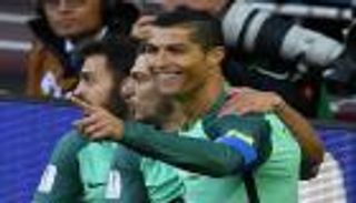بالفيديو.. رونالدو يعادل رقم ميسي بهدفه في روسيا