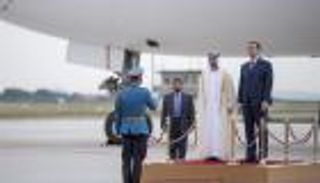 بالصور.. الشيخ محمد بن زايد يصل بلغراد