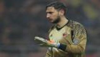 دوناروما ينكر رغبته في الرحيل عن ميلان