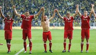 بايرن يحتفل بالفوز