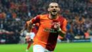 جالاطا سراي يعرض التنازل عن شنايدر مقابل لاعب أياكس