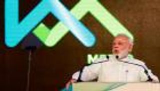 صاروخ هندي يحمل 31 قمرا صناعيا للفضاء