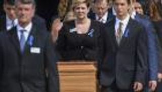 بالصور.. جنازة طالب أمريكي اعتقلته كوريا الشمالية