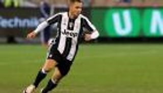 دورتموند يسعى للظفر بخدمات ليرولا "يوفنتوس"